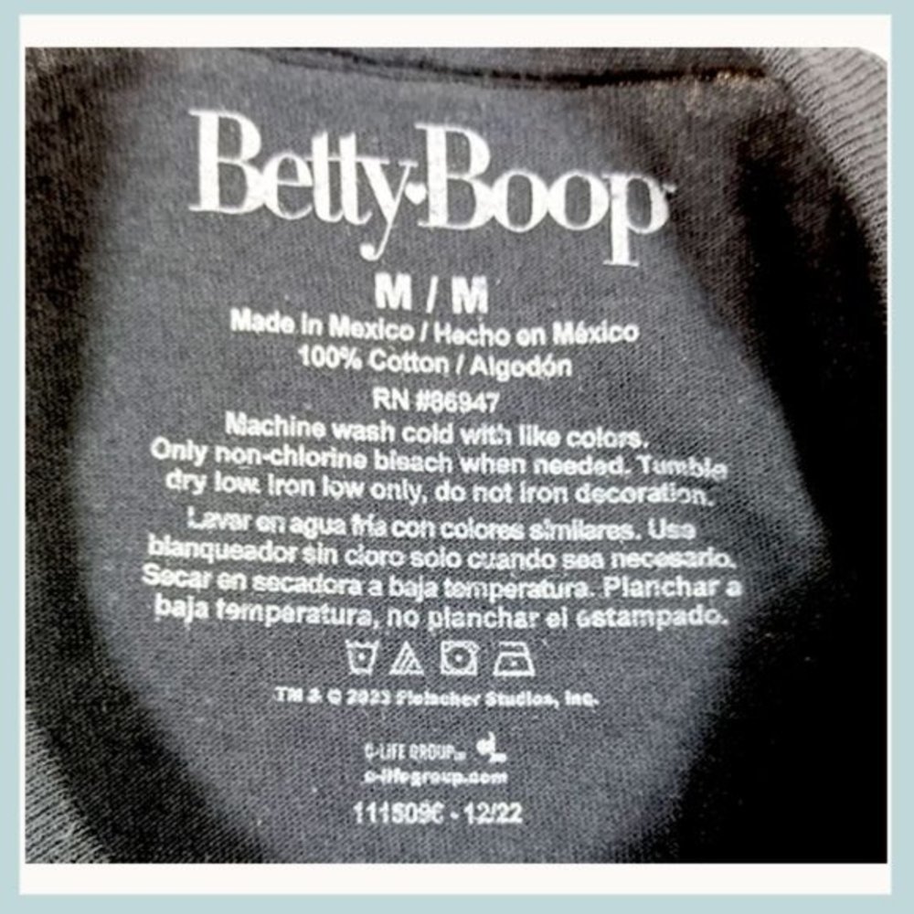 🔥 NWT Betty Boop “Biker Babe” Hot Rod Tee – Size Medium 🔥 - Picture 5 of 5